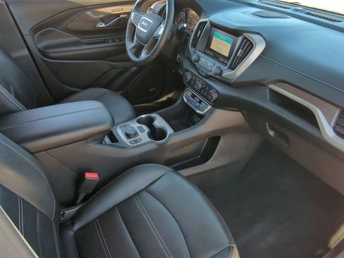 Used 2022 GMC Terrain Denali image 28