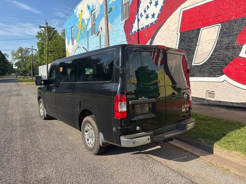 Used 2016 Nissan NV 3500 SL RWD image 5