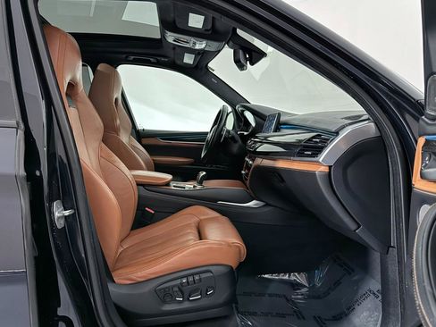 Used 2017 BMW X5 M image 26