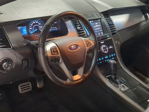 Used 2018 Ford Taurus SHO image 12