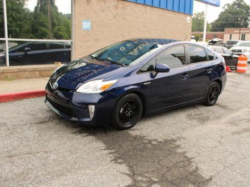 Used 2015 Toyota Prius Four w/ Deluxe Solar Roof Package FWD image 3