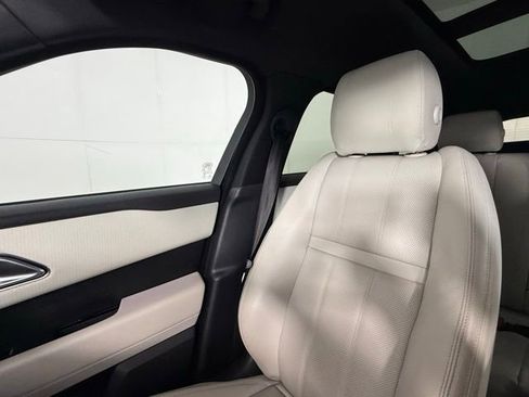 Used 2019 Land Rover Range Rover Velar R-Dynamic SE AWD/4WD image 16