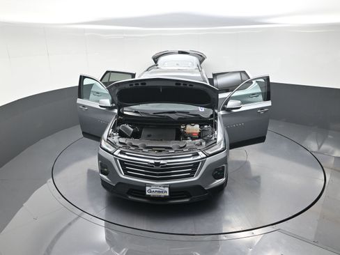 Used 2023 Chevrolet Traverse LT w/ LT Premium Package image 12