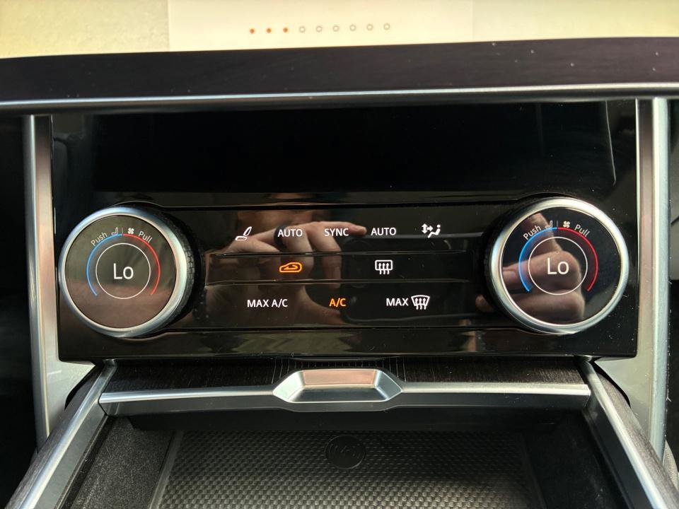 Certified 2022 Land Rover Range Rover Long Wheelbase First Edition AWD/4WD image 18