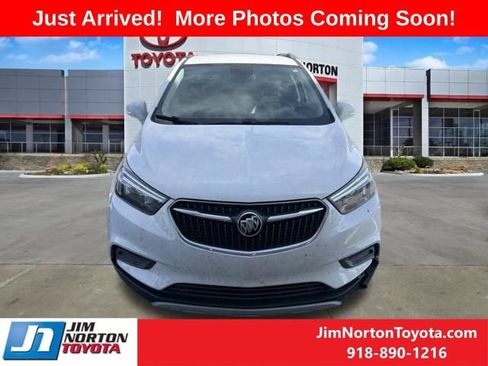 Used 2019 Buick Encore Preferred FWD image 2