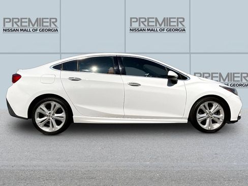 Used 2016 Chevrolet Cruze Premier FWD image 8