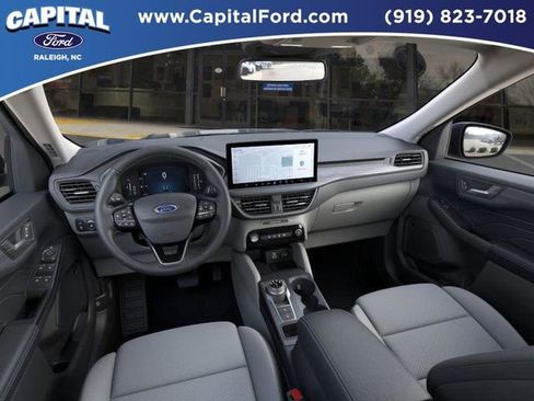 New 2026 Ford Escape SE image 9