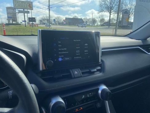 Used 2024 Toyota RAV4 LE image 22