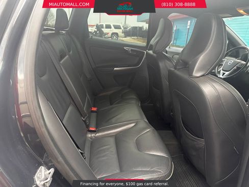 Used 2015 Volvo XC60 T6 R-Design Platinum image 23