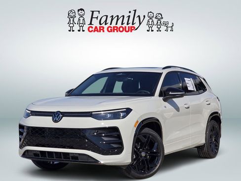 New 2026 Volkswagen Tiguan SE R-Line FWD image 1