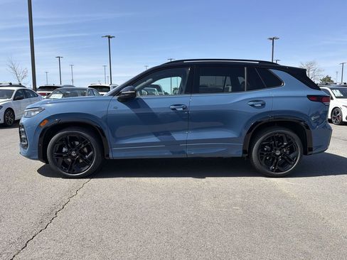 New 2026 Volkswagen Tiguan SE R-Line FWD image 2