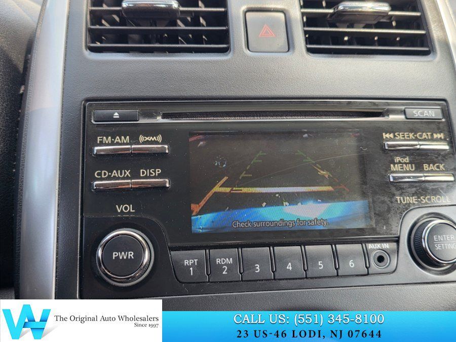 Used 2014 Nissan Versa Note SV w/ SL Package FWD image 23
