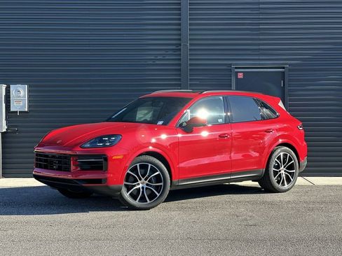 New 2025 Porsche Cayenne image 1