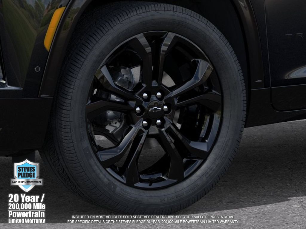 New 2027 Chevrolet Traverse RS w/ LPO, Floor Liner Package AWD/4WD image 9