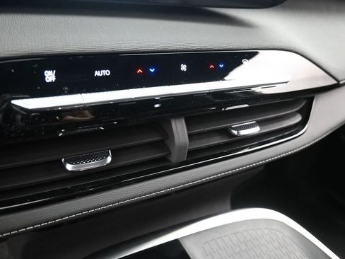 New 2026 Buick Enclave Preferred w/ Power Package AWD/4WD image 22