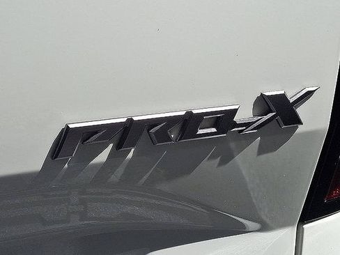 Used 2022 Nissan Frontier Pro-X image 60