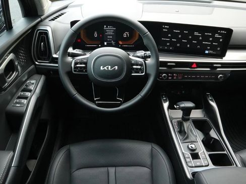 New 2025 Kia Sorento S w/ Panoramic Sunroof Package FWD image 6