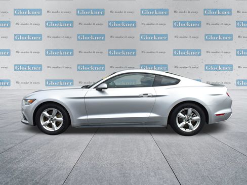 Used 2015 Ford Mustang Coupe RWD image 8