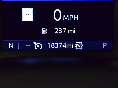 Used 2023 GMC Acadia AT4 AWD/4WD image 19