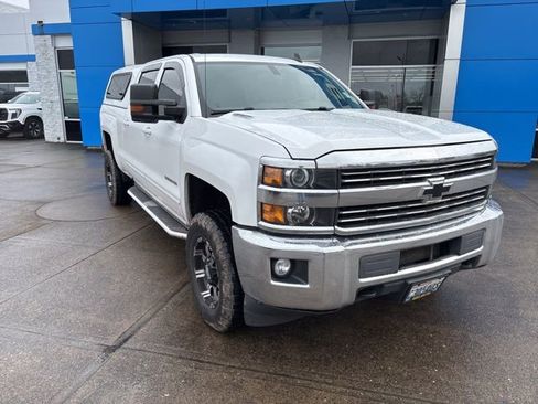 Used 2016 Chevrolet Silverado 2500 LT w/ LT Convenience Package image 2