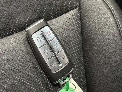 Used 2025 Genesis GV70 2.5T w/ Select Package image 27