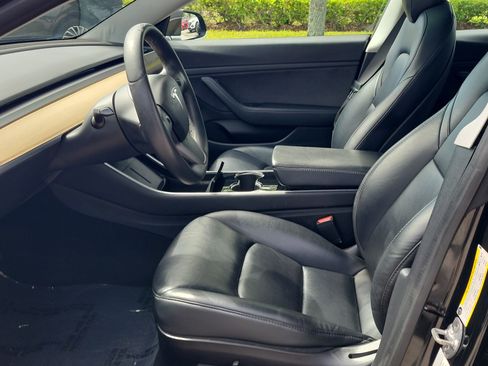 Used 2020 Tesla Model 3 Standard Range Plus RWD image 12