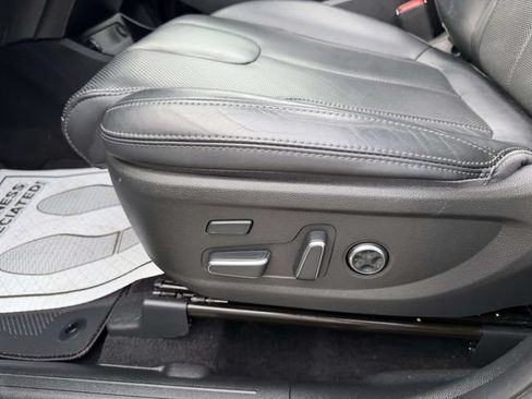 Used 2023 Hyundai Santa Fe Calligraphy AWD/4WD image 13