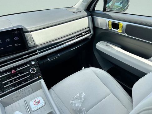 New 2026 Hyundai Santa Fe SE FWD image 19