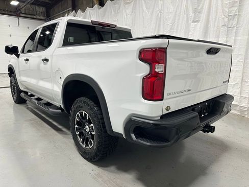 Used 2023 Chevrolet Silverado 1500 ZR2 w/ Technology Package AWD/4WD image 5