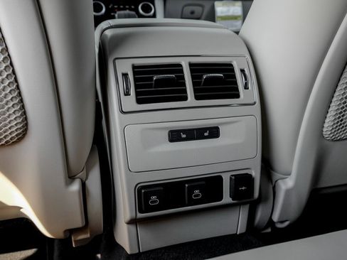 New 2026 Jaguar F-PACE R-Dynamic S image 17