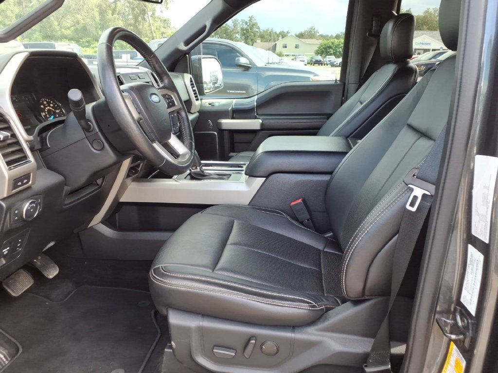Used 2019 Ford F150 Lariat w/ Equipment Group 502A Luxury AWD/4WD image 24