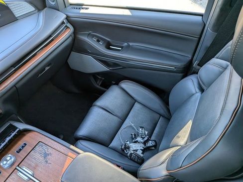 New 2025 Lincoln Navigator L Black Label image 15