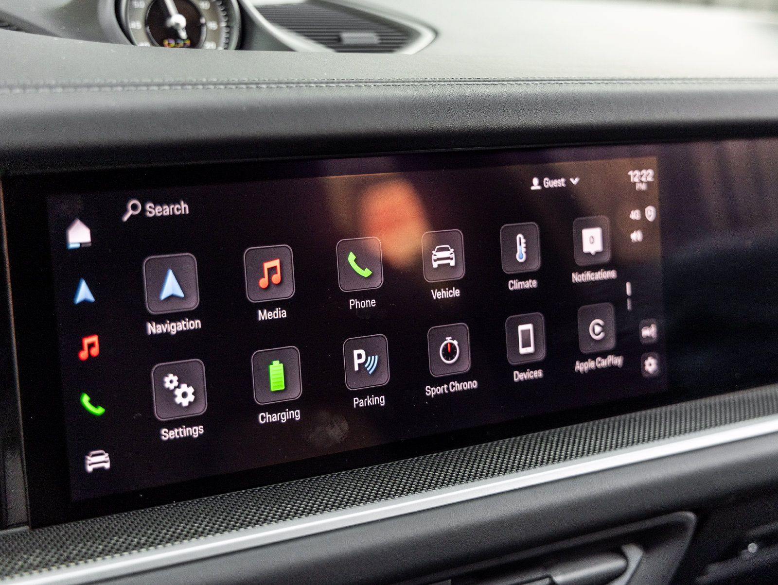 Certified 2025 Porsche Cayenne Turbo AWD/4WD image 28