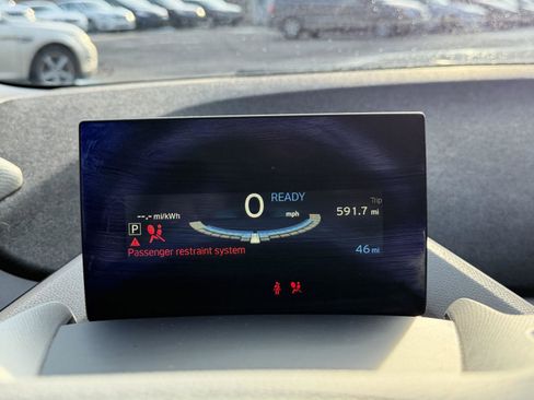 Used 2018 BMW i3 image 13