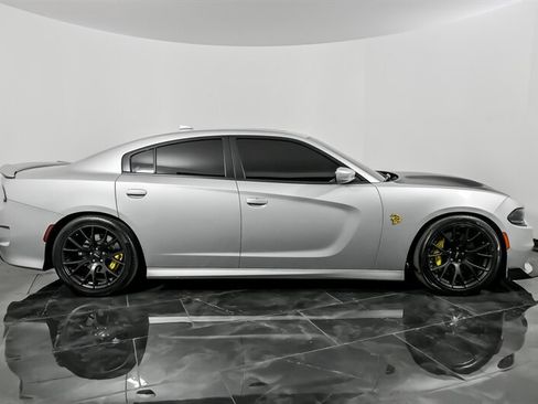 Used 2019 Dodge Charger SRT Hellcat w/ Harman/Kardon Audio Group image 13