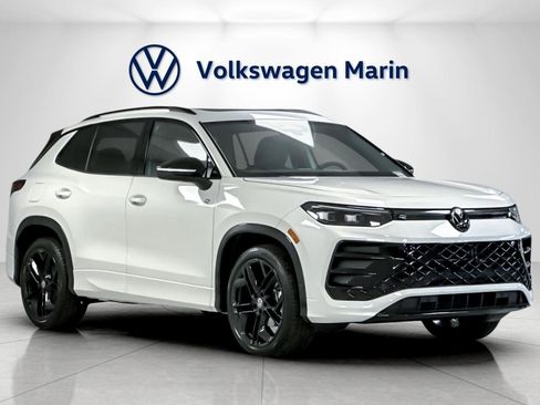 New 2026 Volkswagen Tiguan SE R-Line image 7