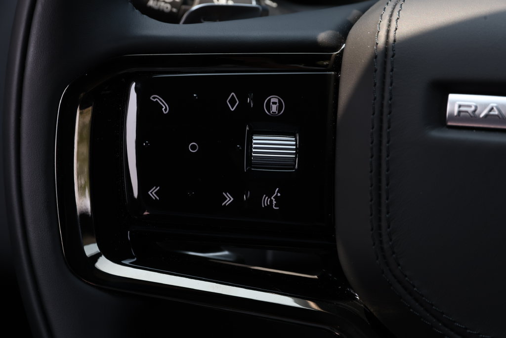 New 2026 Land Rover Range Rover Velar S AWD/4WD image 20