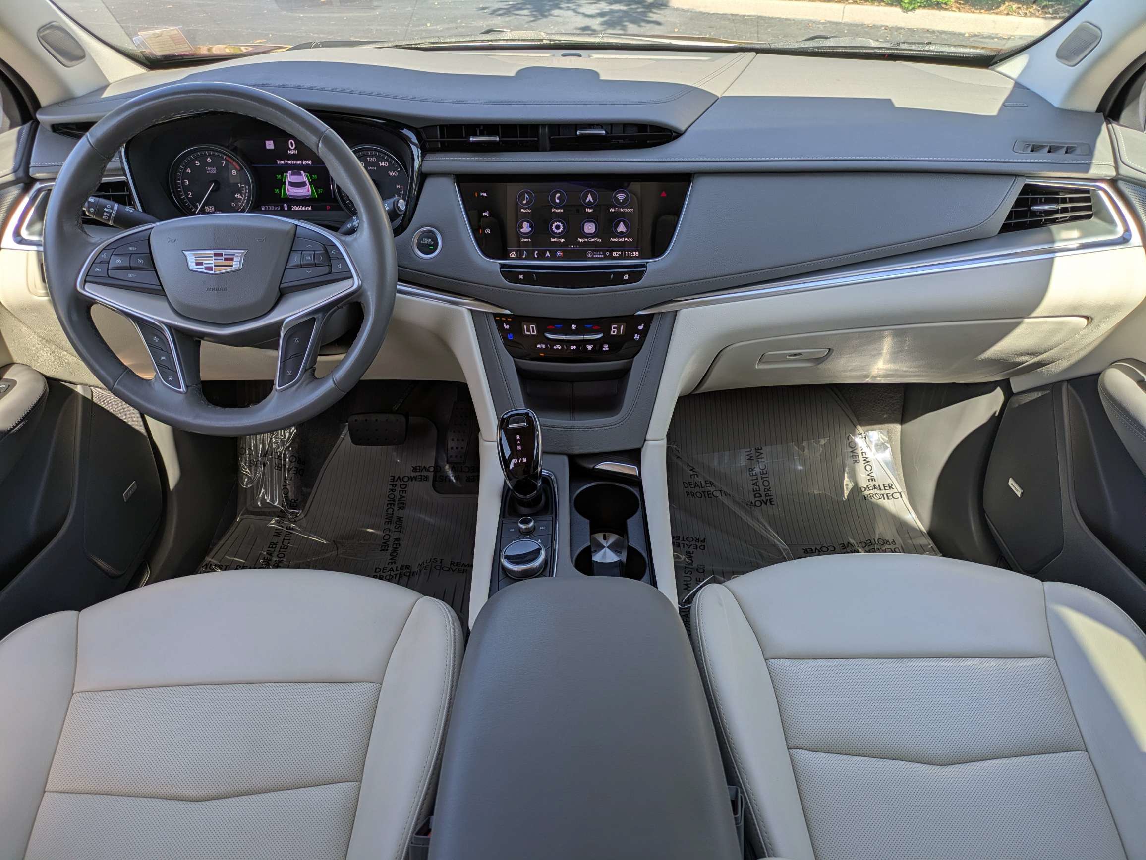 Used 2024 Cadillac XT5 Premium Luxury w/ Technology Package FWD image 13