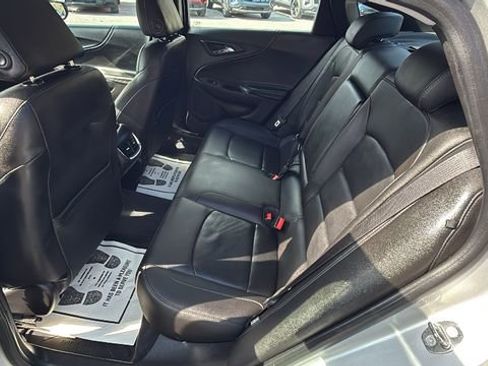 Used 2017 Chevrolet Malibu LT w/ Leather Package image 24