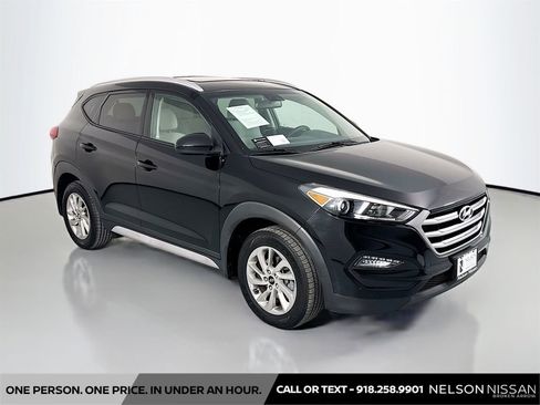 Used 2017 Hyundai Tucson SE image 3