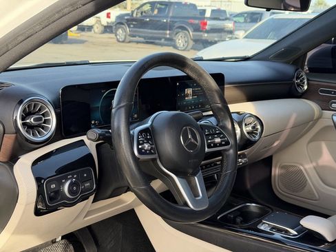 Used 2019 Mercedes-Benz A 220 image 16