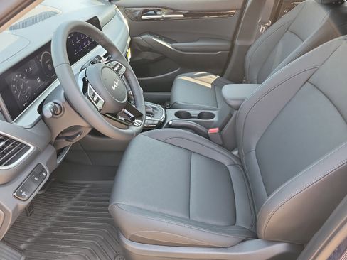New 2026 Kia Seltos EX image 3