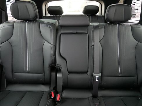 New 2026 Cadillac Vistiq Luxury image 11