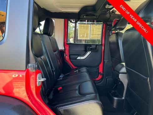 Used 2013 Jeep Wrangler Unlimited Sahara w/ Dual Top Group image 13