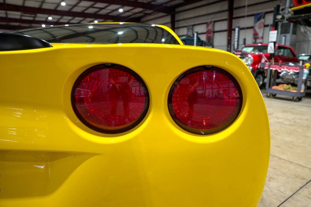 Used 2007 Chevrolet Corvette Z06 w/ Preferred Equipment Group RWD image 34