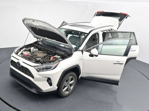 Used 2020 Toyota RAV4 Limited AWD/4WD image 26