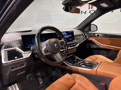 Used 2024 BMW X7 xDrive40i w/ M Sport Package image 12