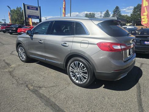 Used 2016 Lincoln MKX Reserve w/ Climate Package AWD/4WD image 13