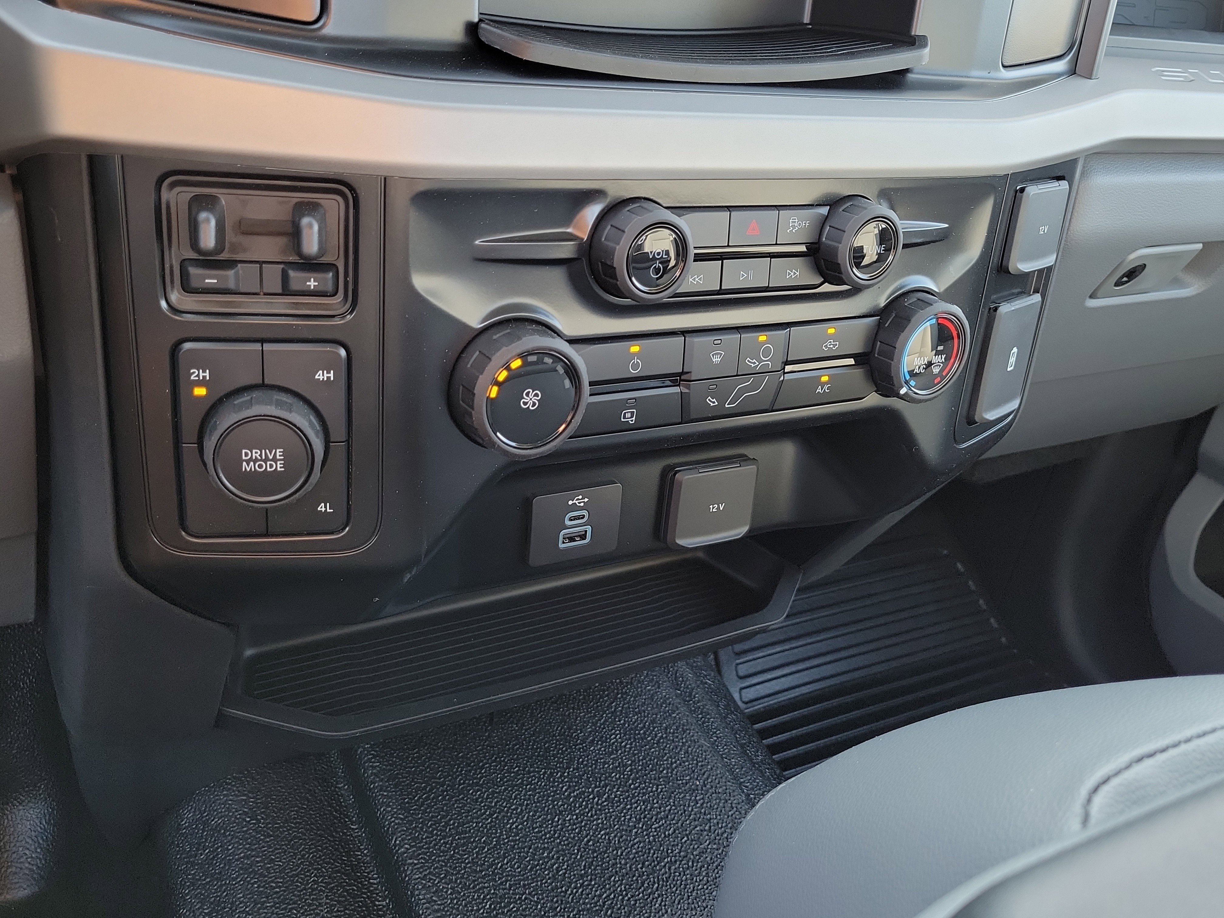 New 2026 Ford F350 XL AWD/4WD image 20
