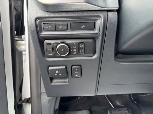 Used 2022 Ford F150 Lariat w/ Equipment Group 502A High image 19